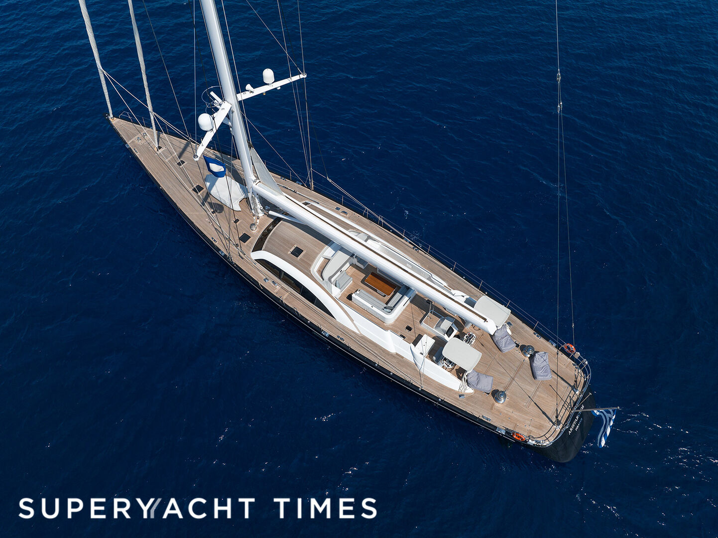 Aristarchos yacht cruising