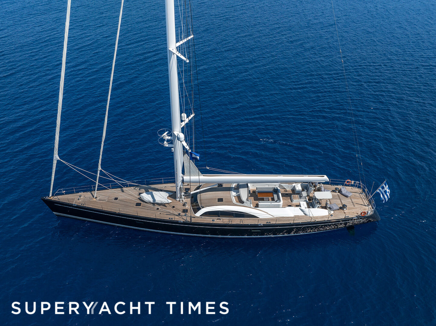 Aristarchos yacht cruising