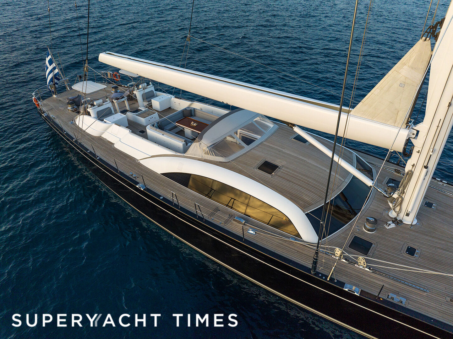 Aristarchos yacht anchored