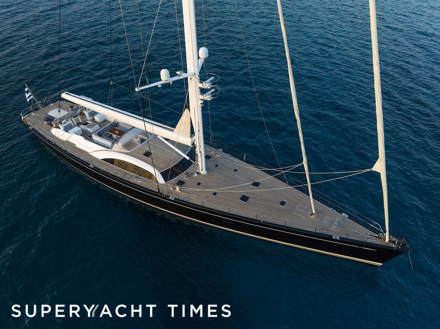 Aristarchos yacht anchored