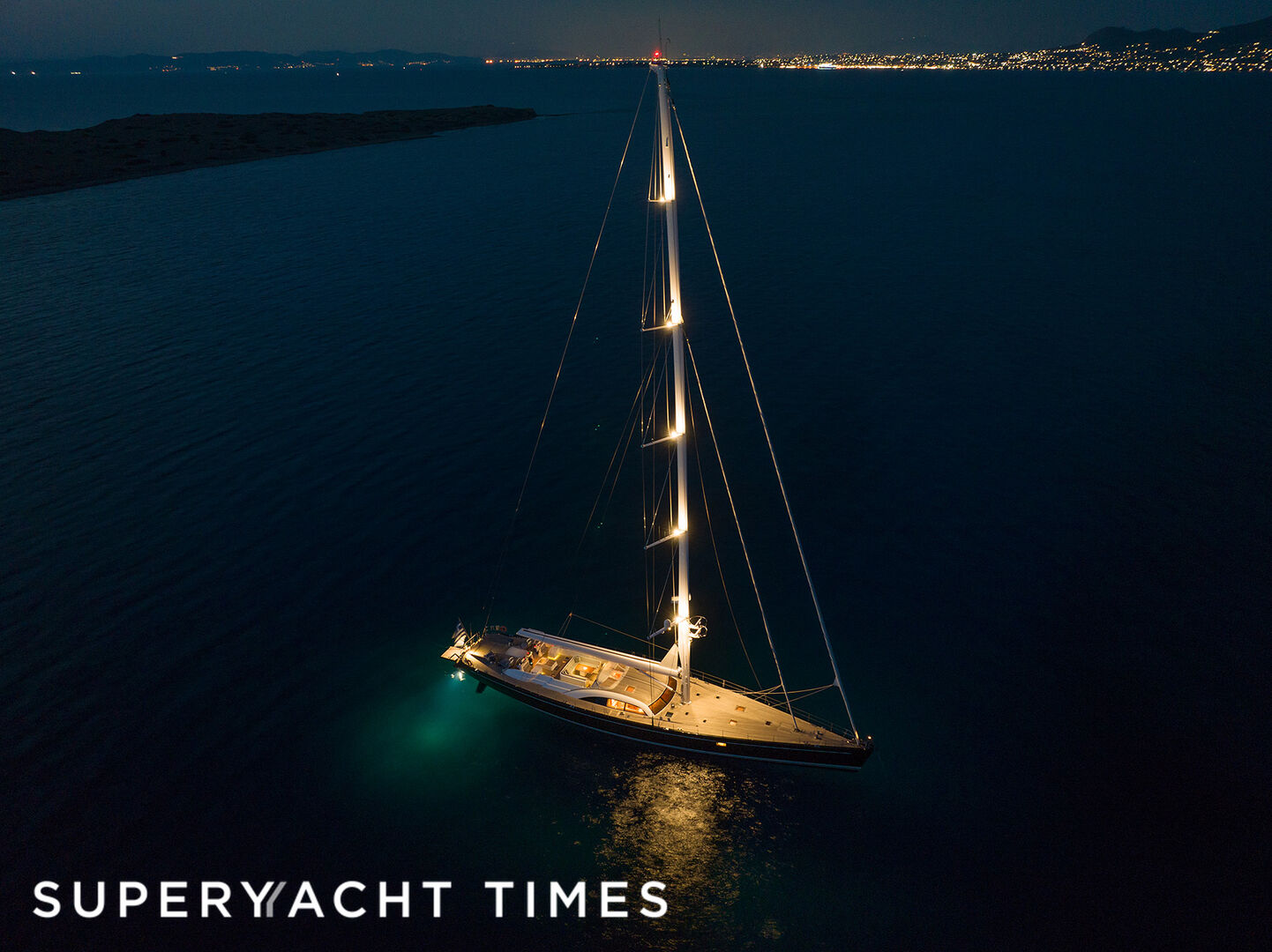 Aristarchos yacht anchored