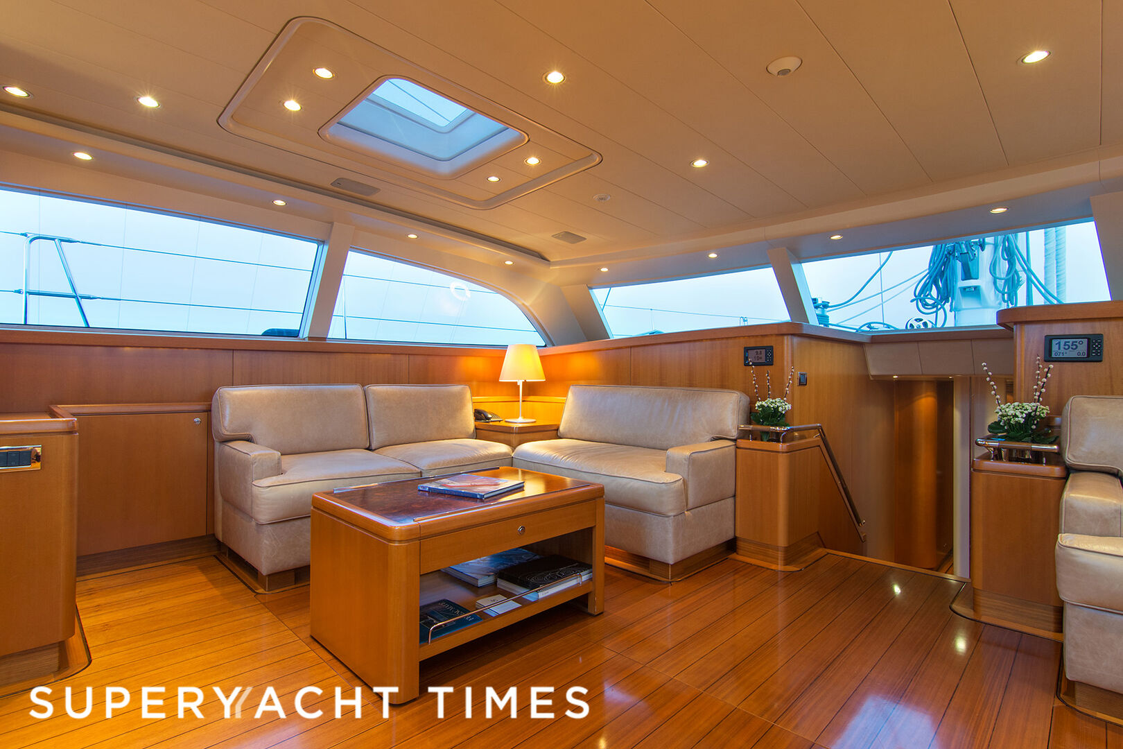 Aristarchos yacht saloon