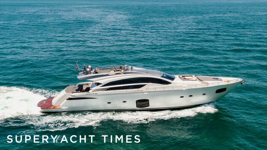 Lightningfast 25m Pershing 82 yacht Double or Nothing for sale