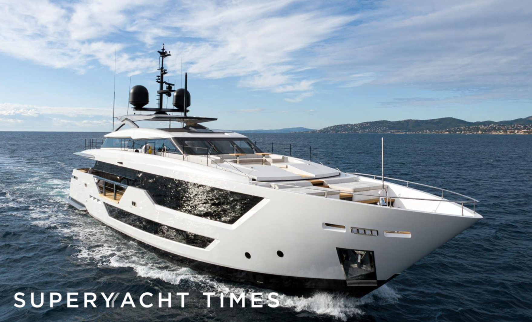 Jag'B yacht cruising
