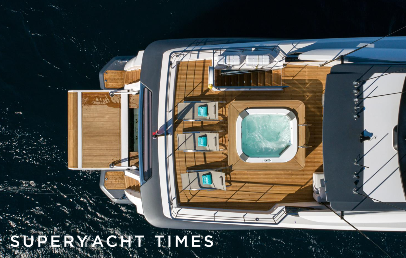 Jag'B yacht aerial