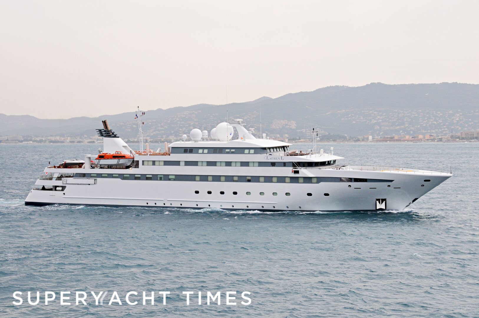 Lauren L in Nice 