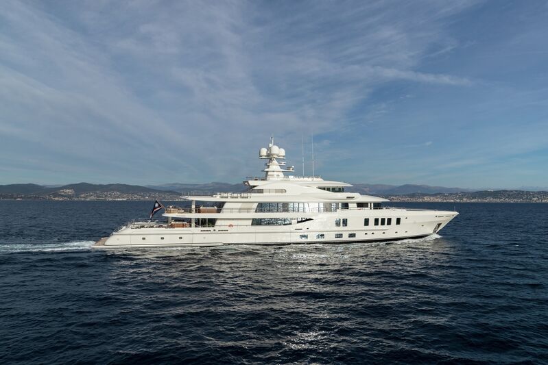 New Dream Yacht 
