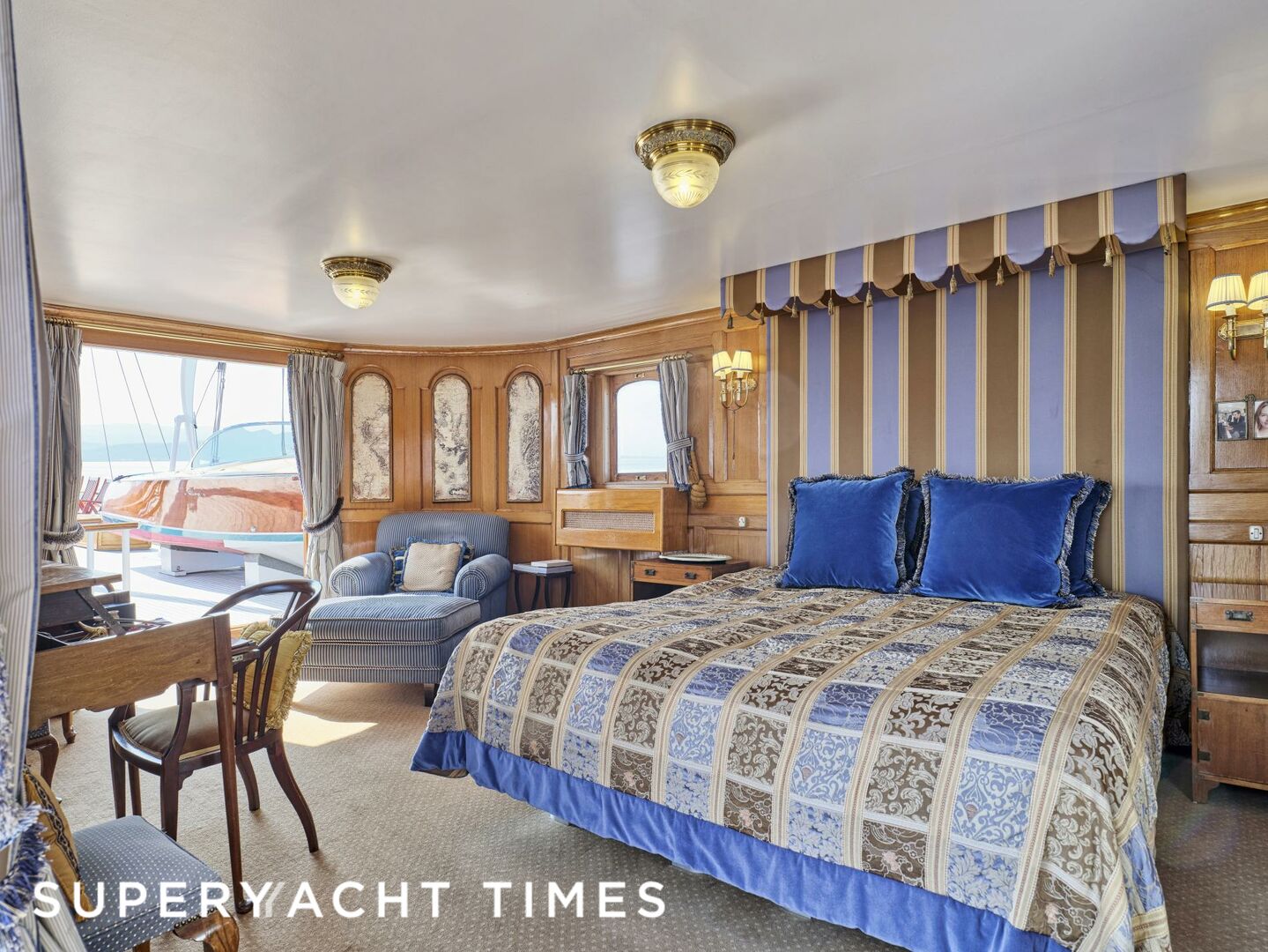 Madiz yacht stateroom