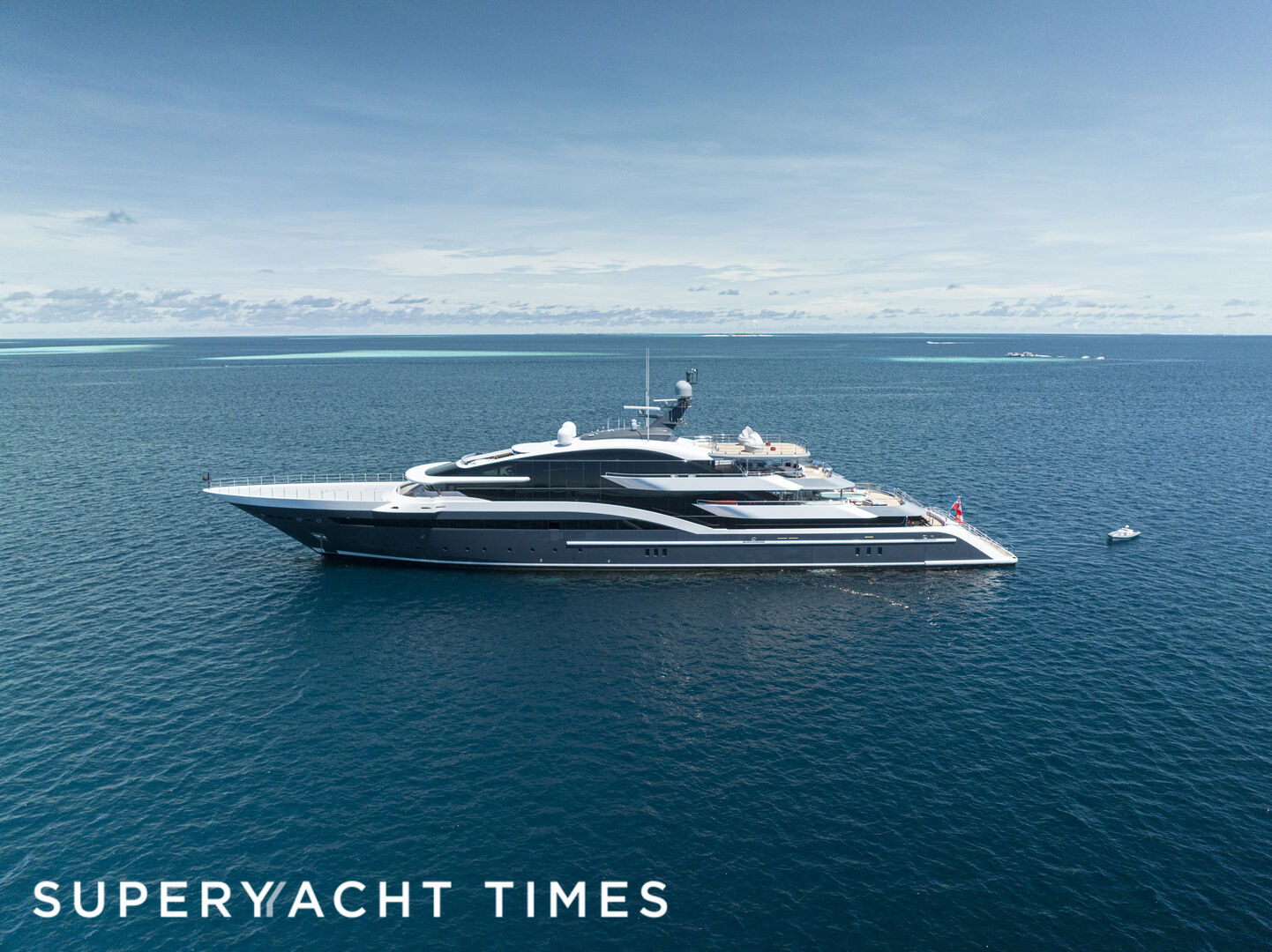 Dar yacht anchored
