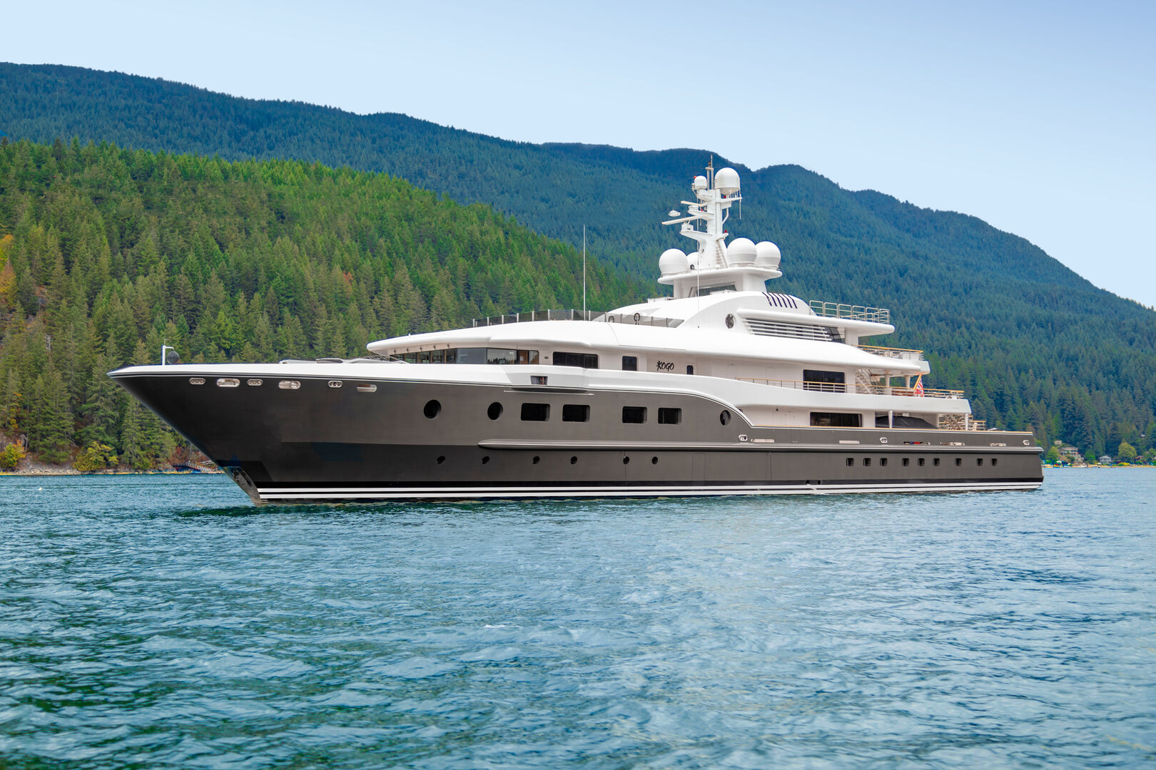 Kogo yacht cruising 