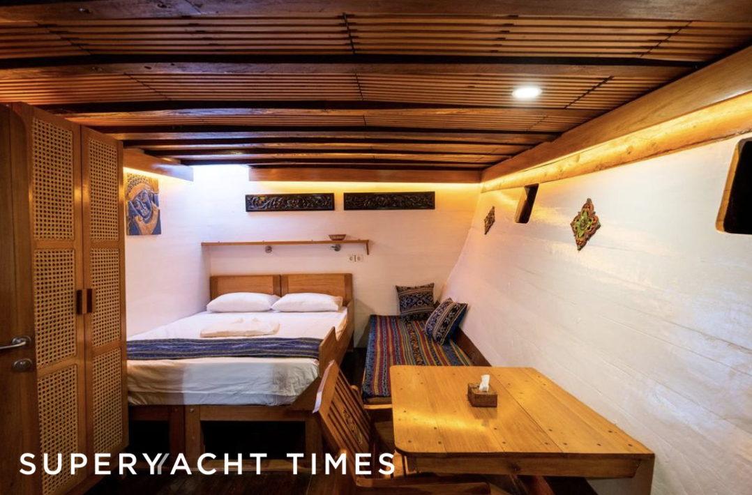 Sehat Elona yacht stateroom
