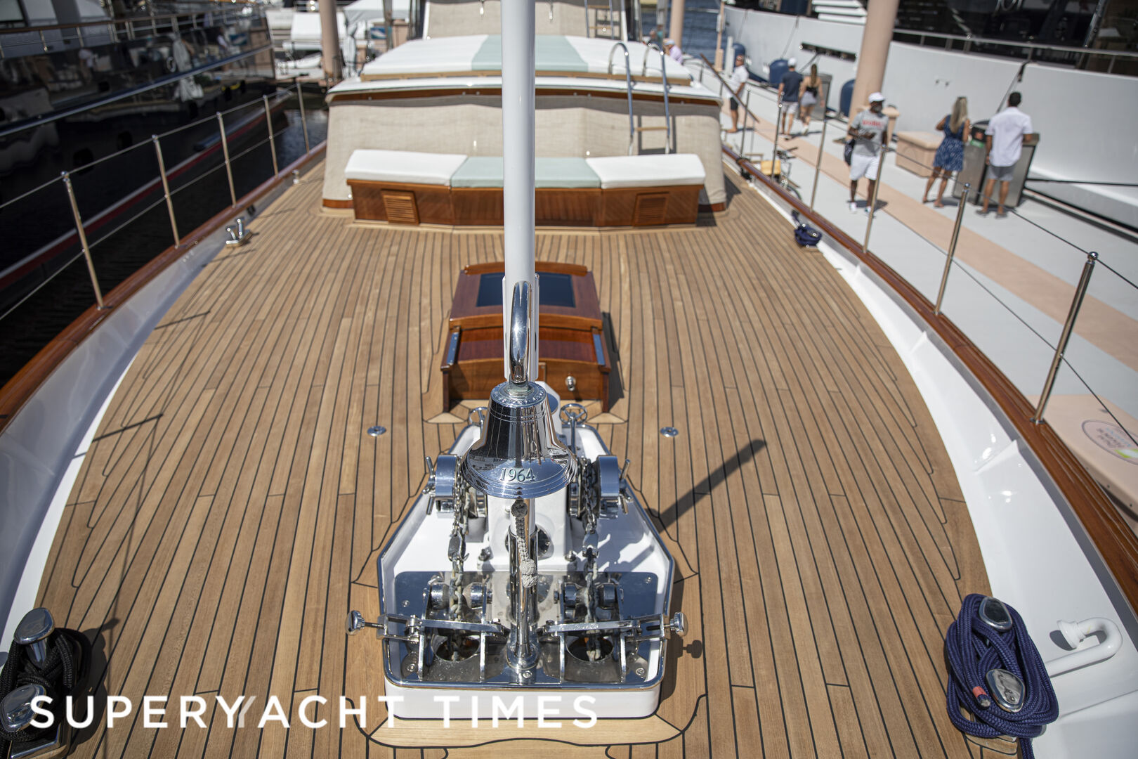 Serena yacht foredeck