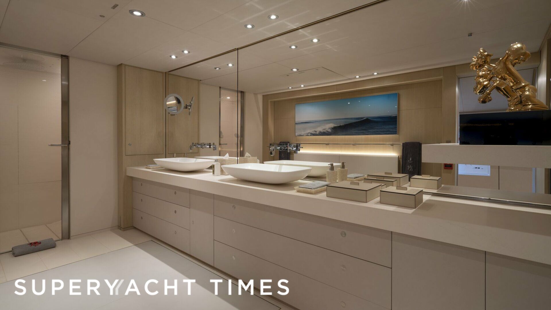 Red Dragon yacht bathroom