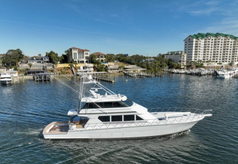Pole Position Yacht 
