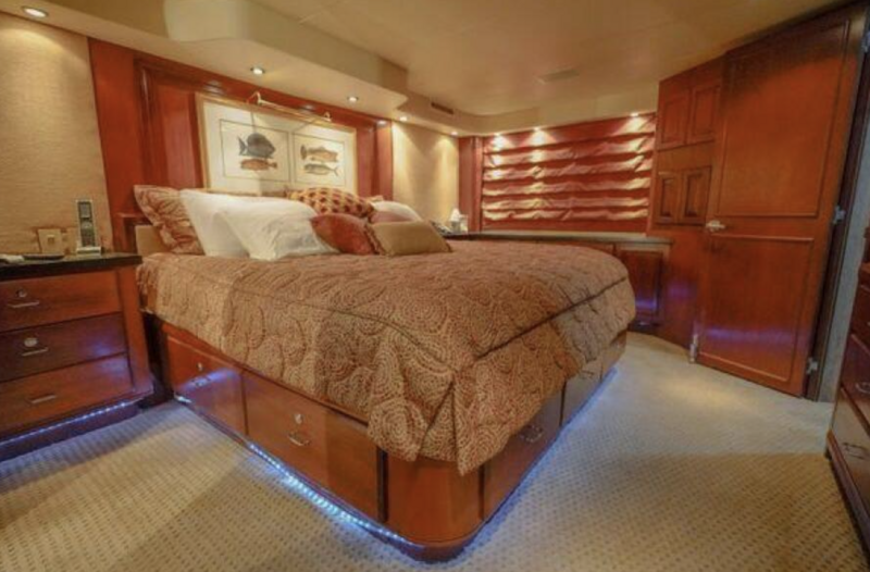 Pole Position Yacht 