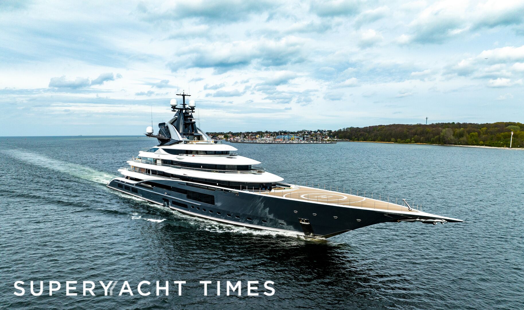 kismet yacht photos