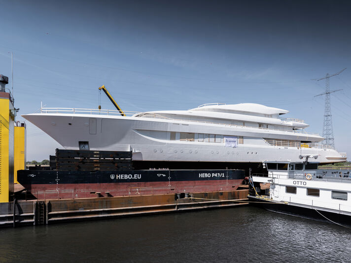 YACHAT AND BOAT SAILING & ARCHITECTURE帆船 World's largest single-masted yacht returns! – Cool San
