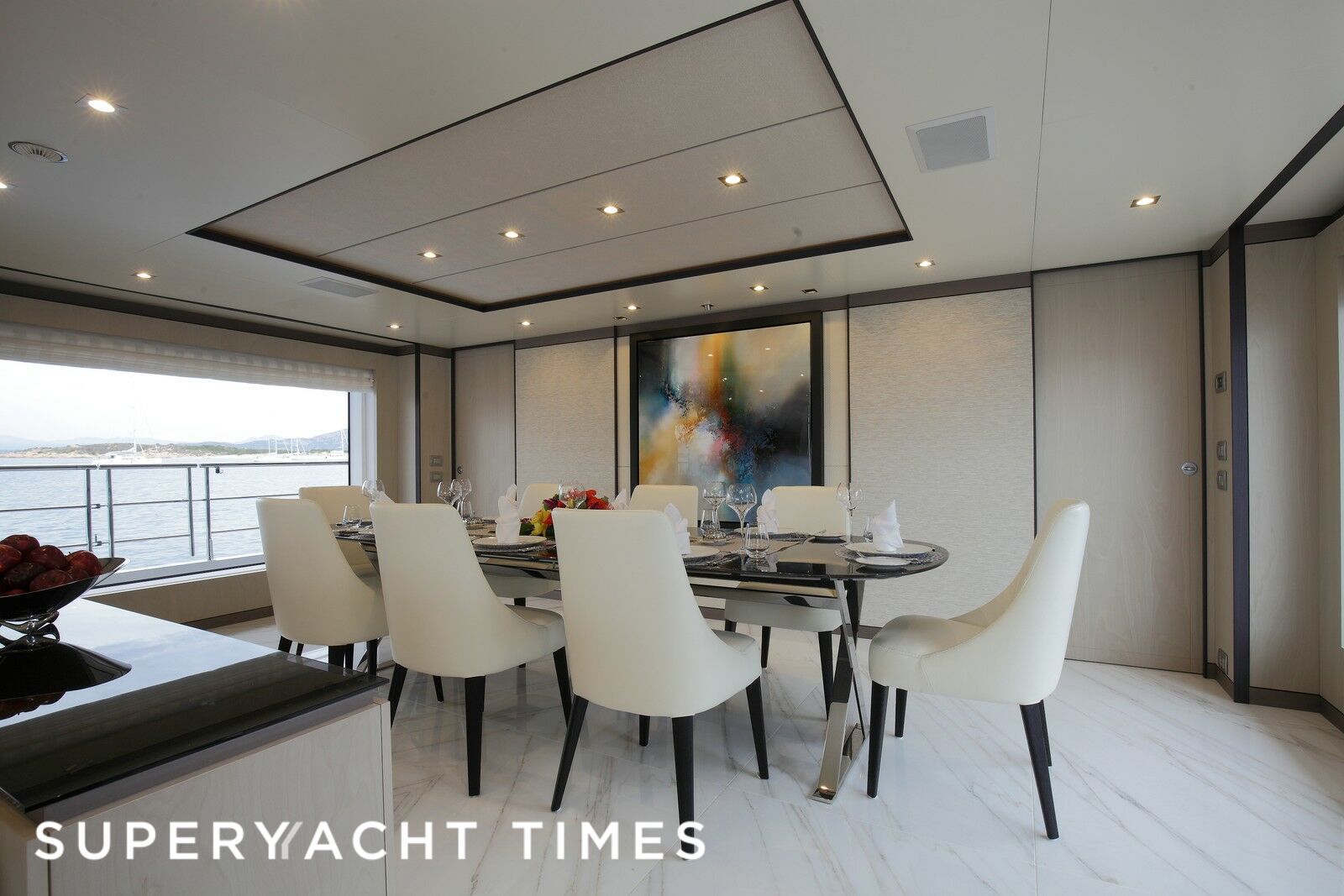 Willow yacht dining