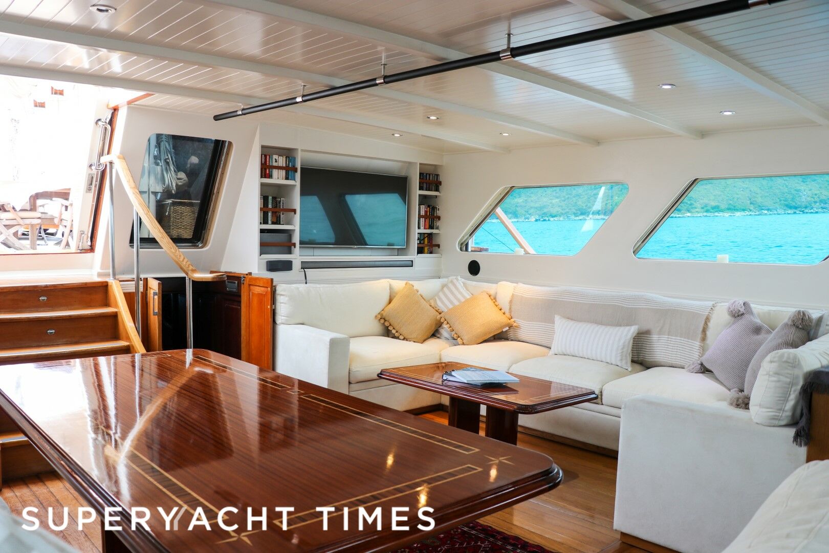 Lady Lorraine yacht saloon