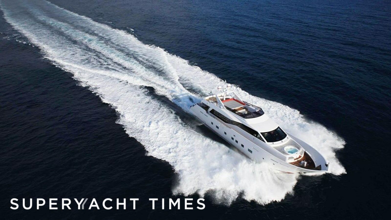 Aurora yacht cruising