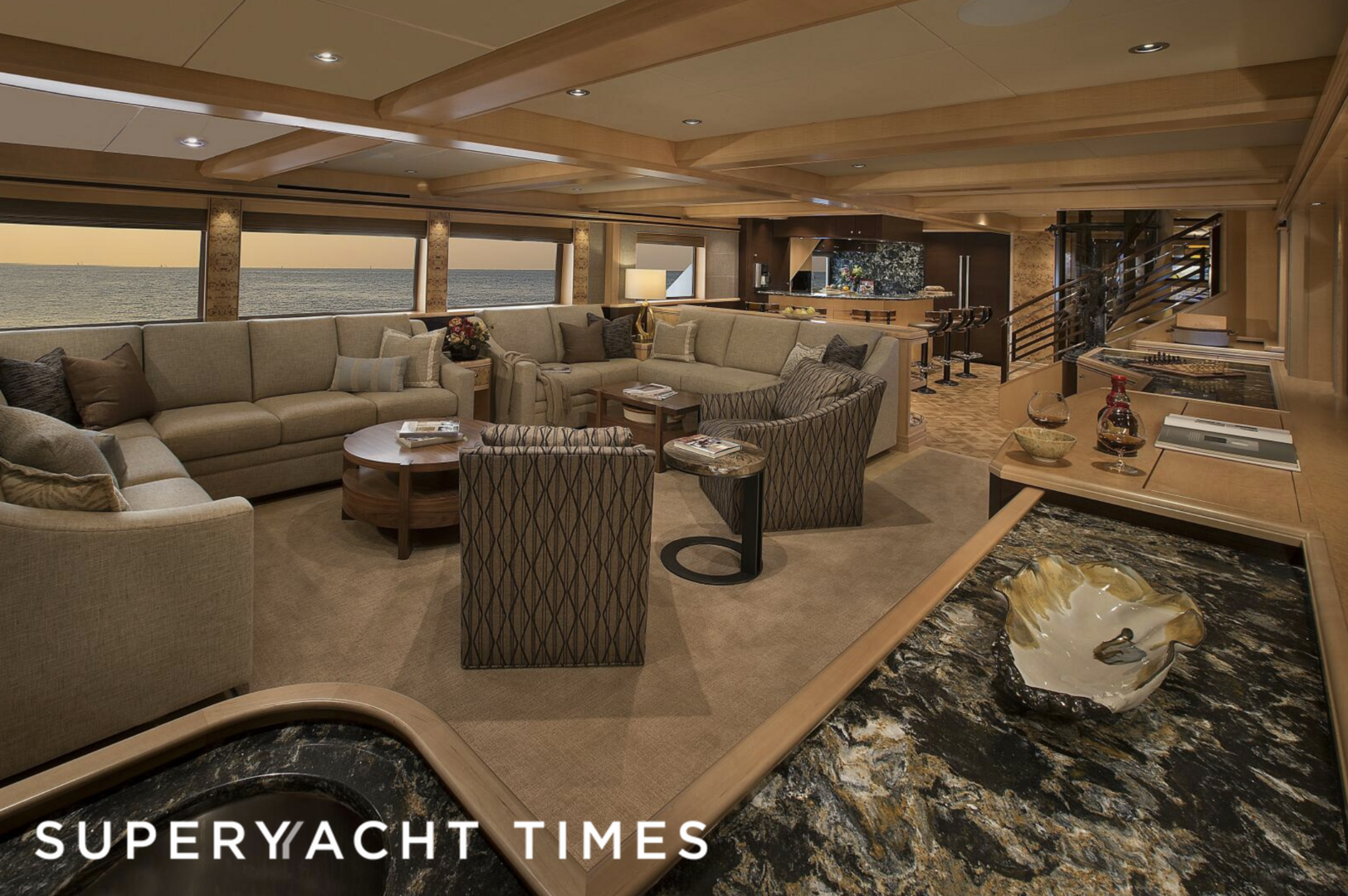 Cazador yacht saloon