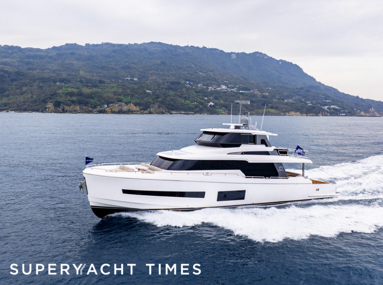 Horizon Yachts launches first V77 cockpit motor yacht designed for