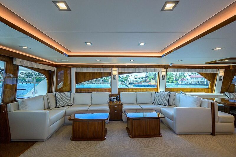 Bella Yacht 