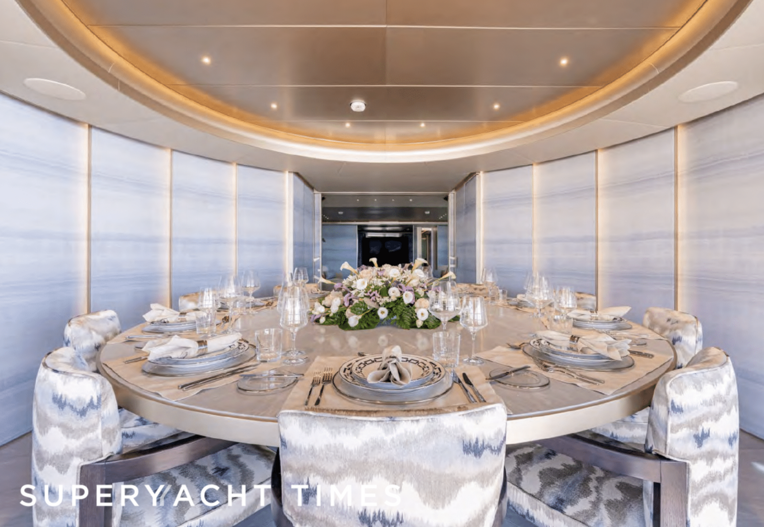 Silver Star yacht dining