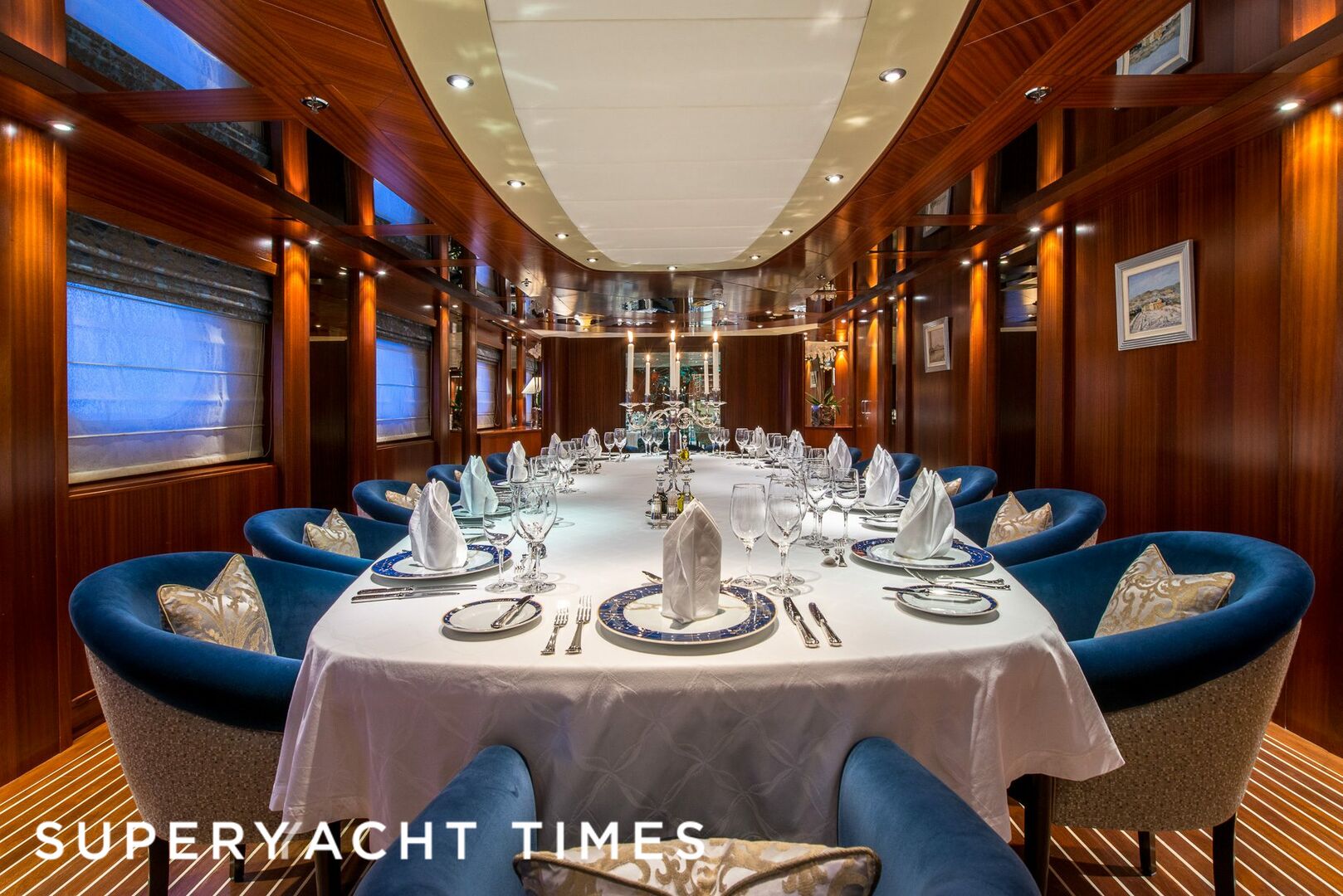 Lauren L yacht dining