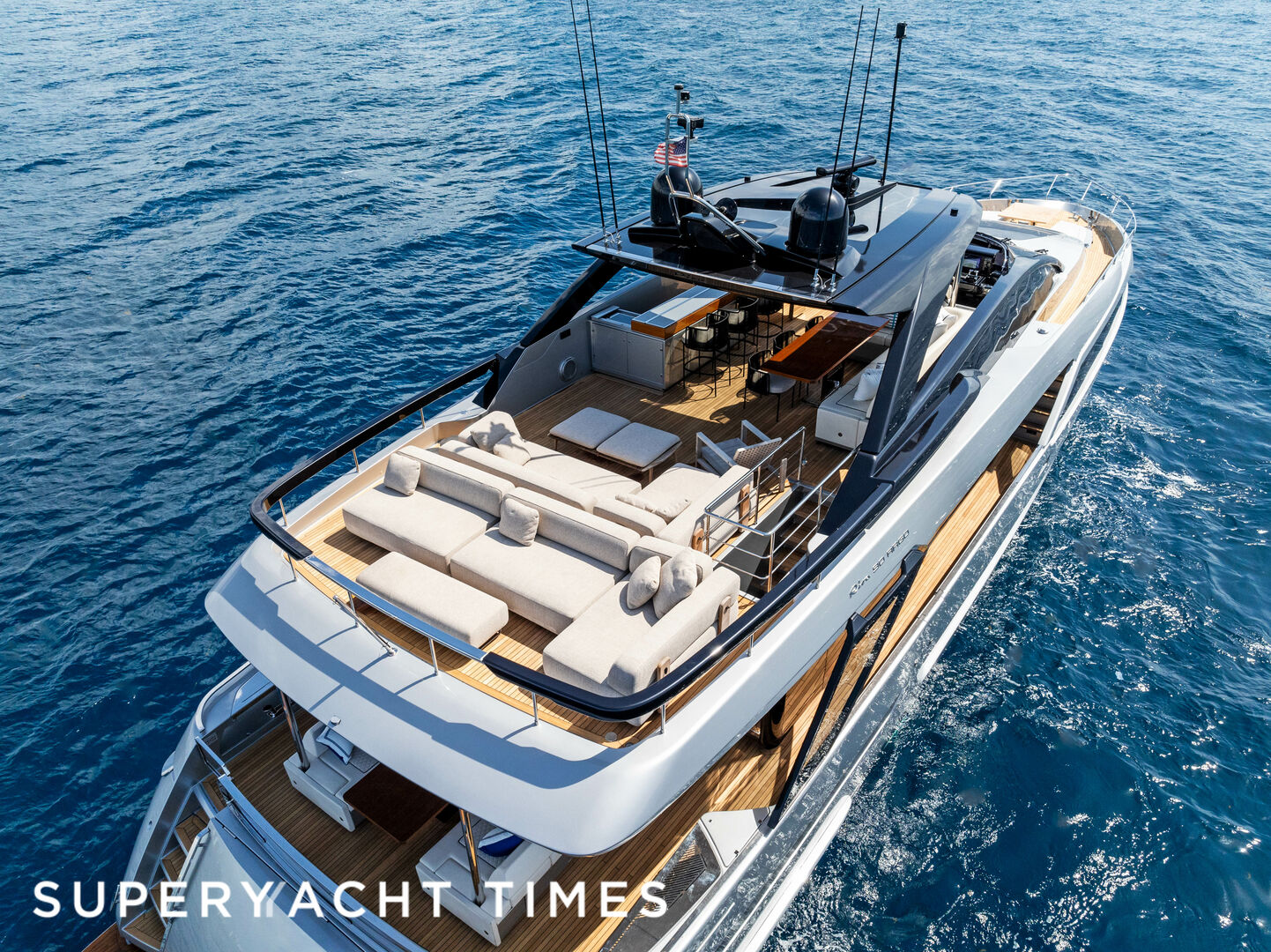 28m Riva motor yacht Tenacious sold