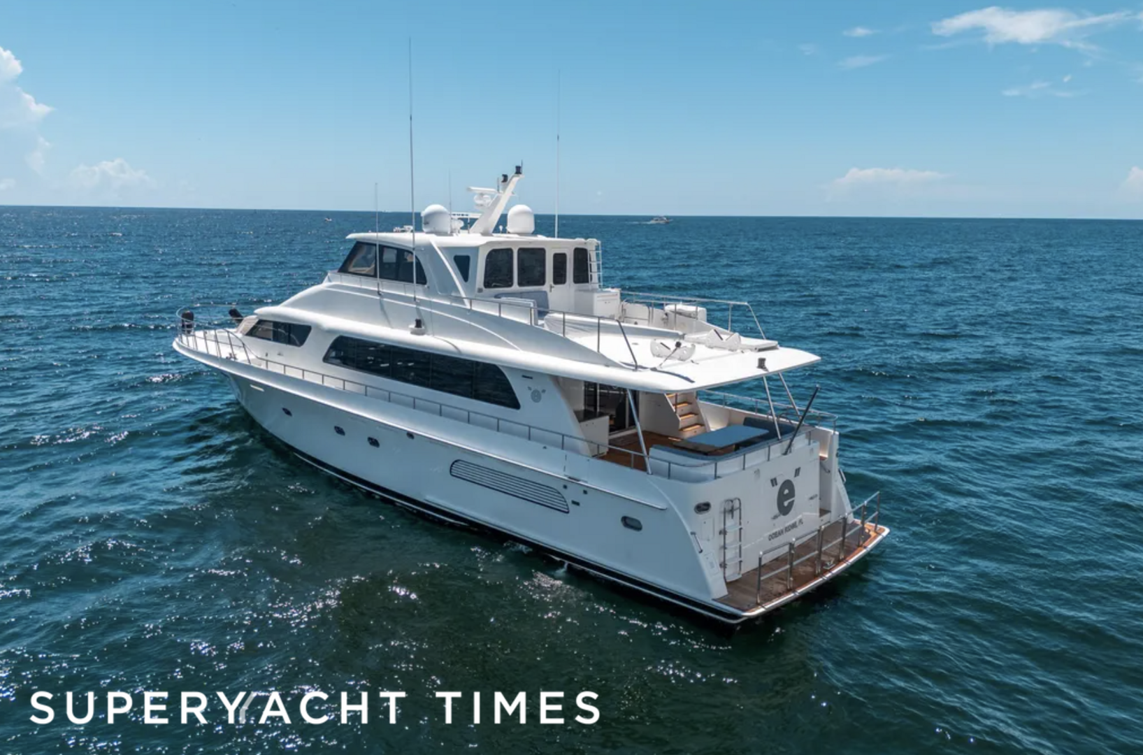 E yacht stern