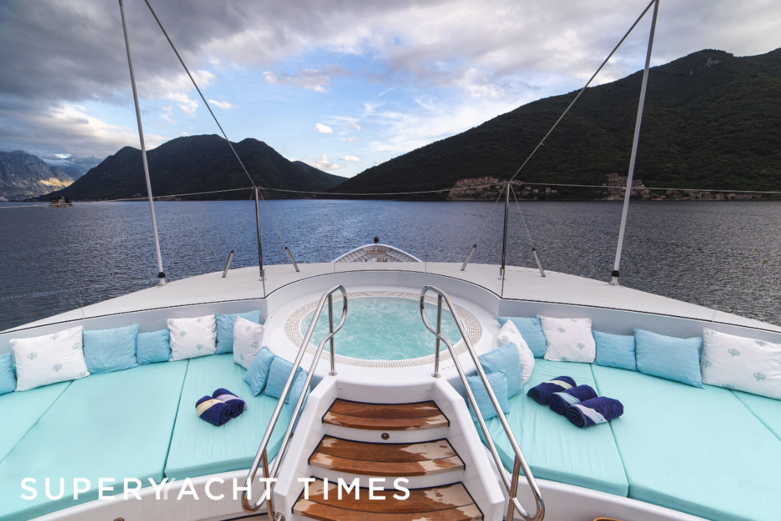 Trident yacht jacuzzi