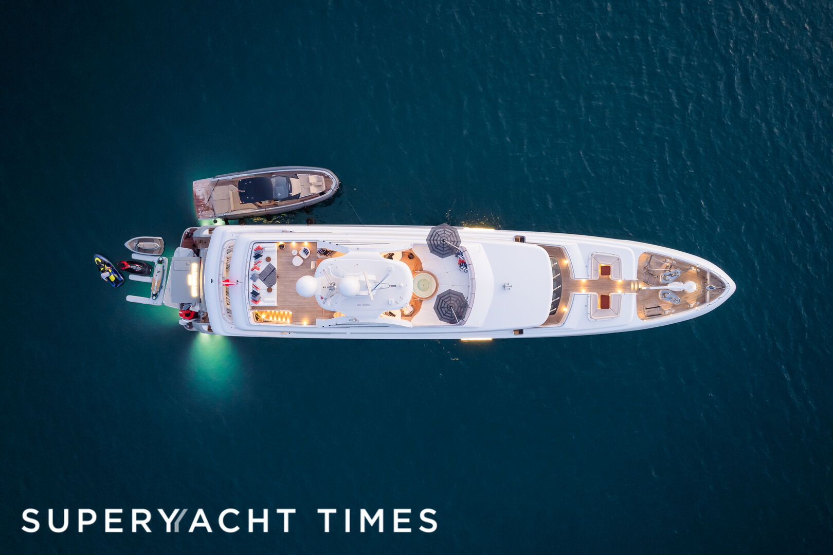 Maximilian MMIV yacht aerial