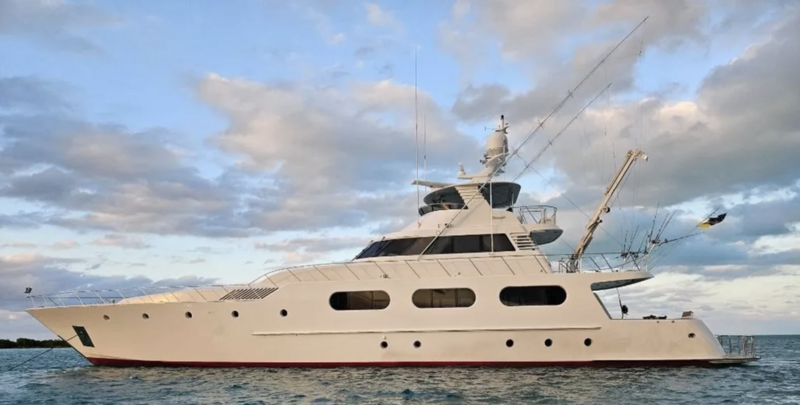 Boss Yacht 