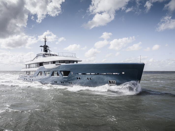 21.12 Yacht 