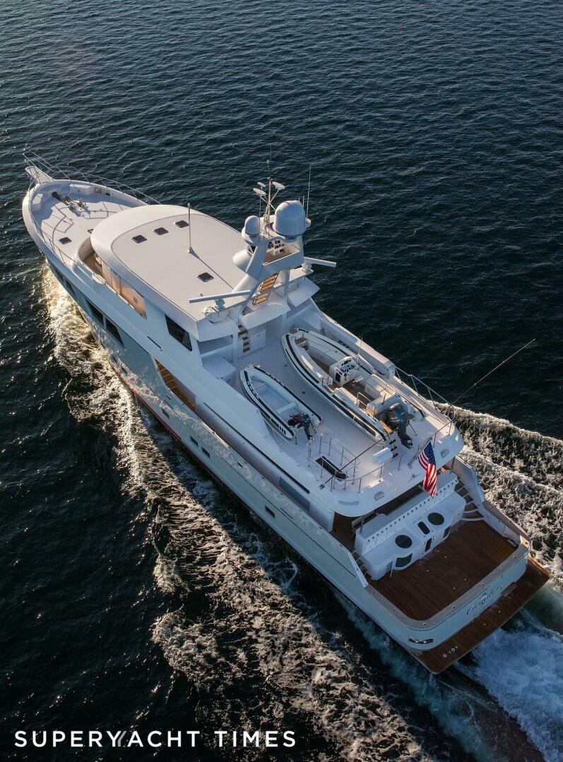 Cazador yacht aerial
