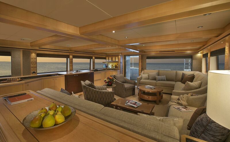 Cazador Yacht 