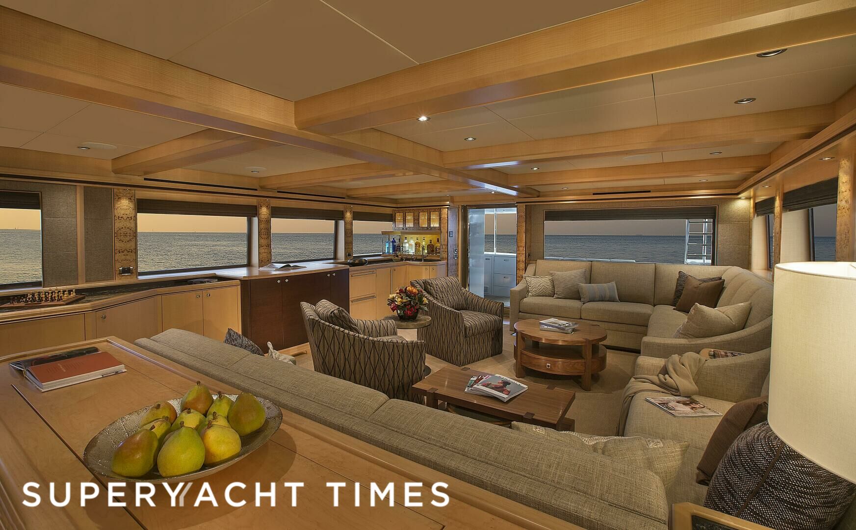 Cazador yacht saloon