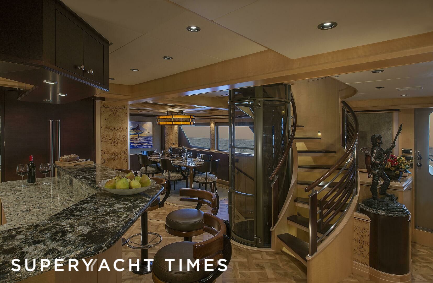 Cazador yacht bar