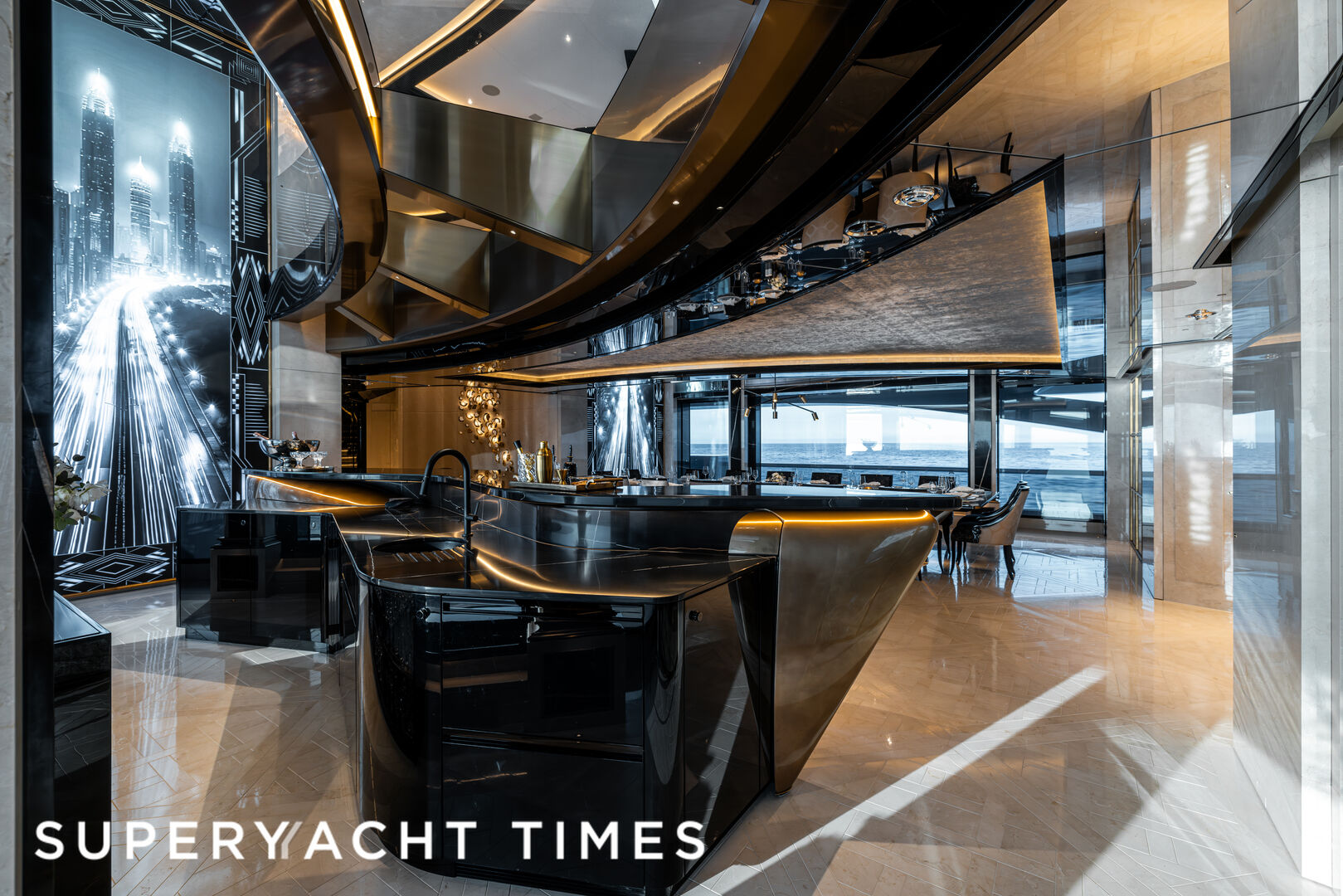 Kismet yacht main deck saloon