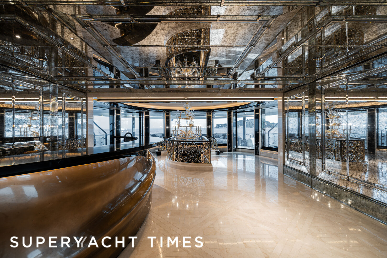 Kismet yacht main deck saloon