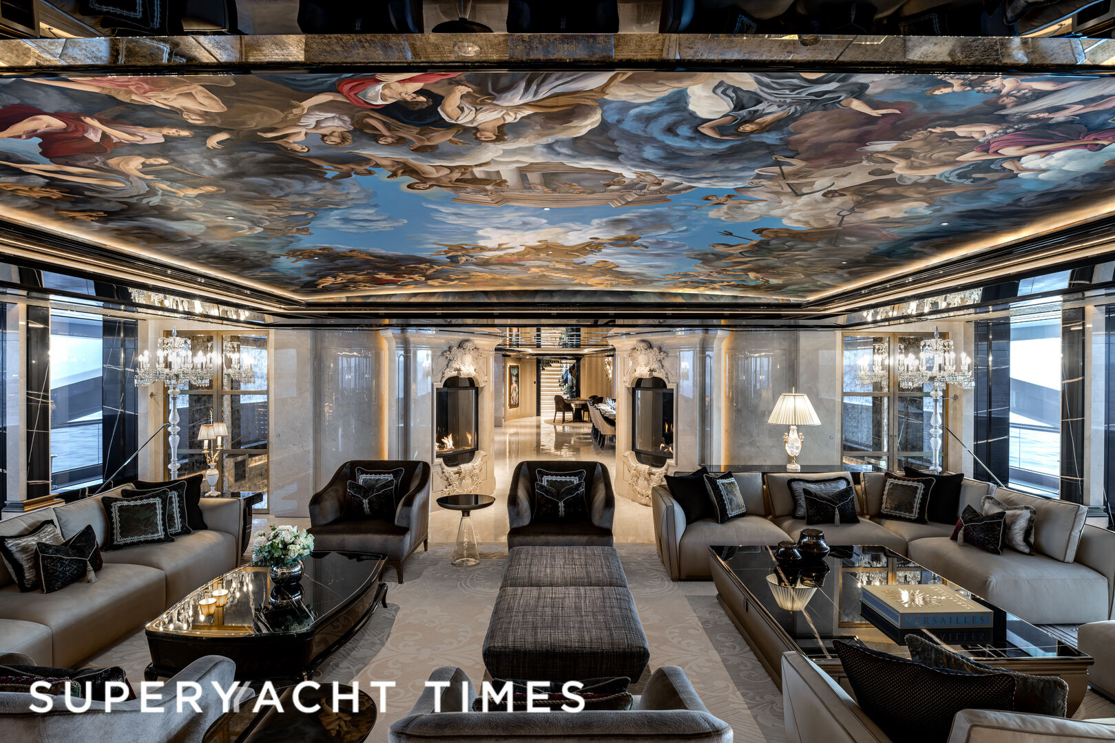 Kismet yacht main deck saloon