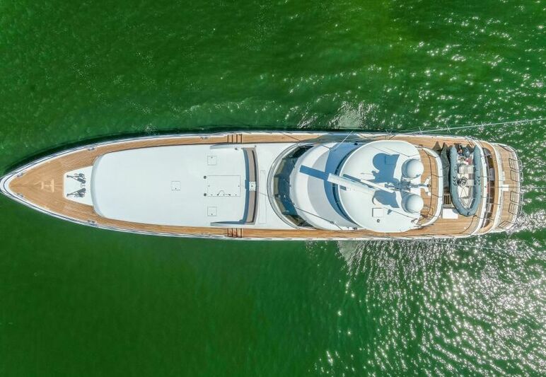 Boss Yacht 
