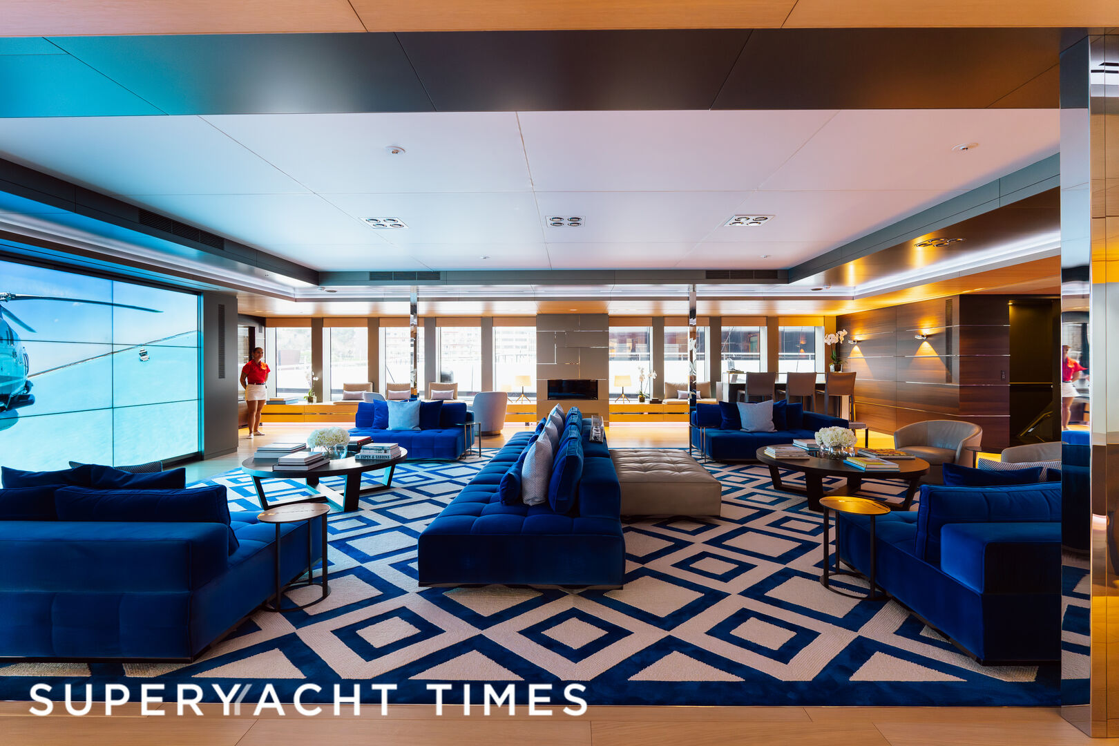 Bold yacht saloon