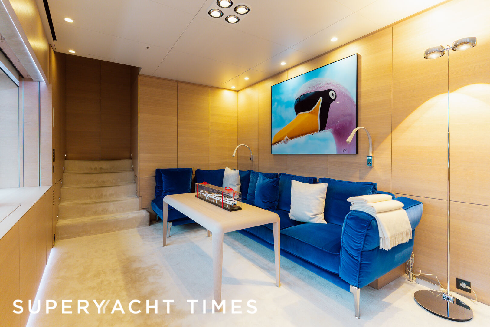 Bold yacht saloon