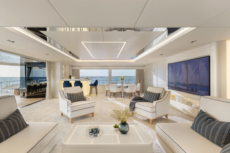 Thea VI Yacht 