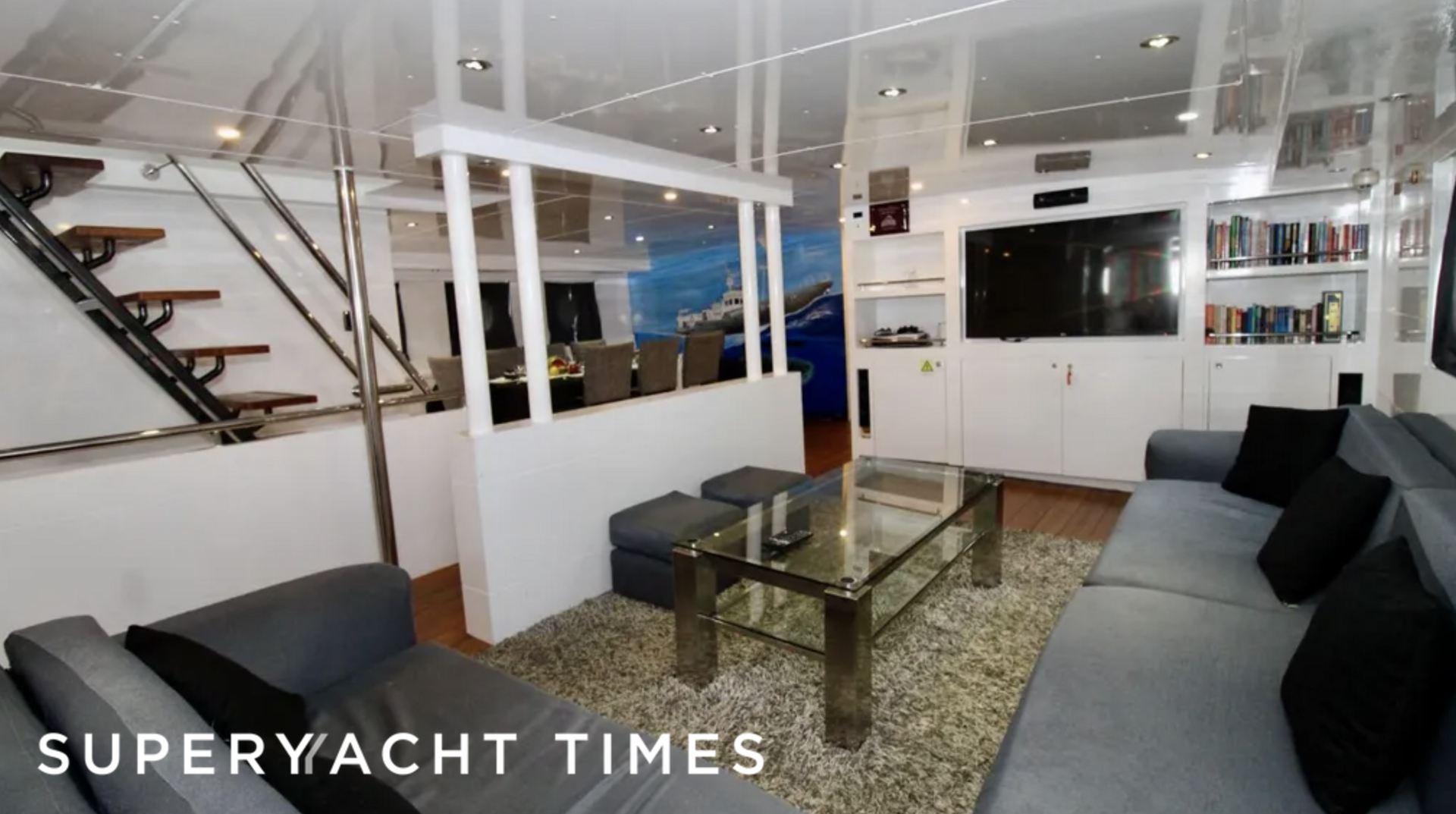 Sharkwater yacht saloon
