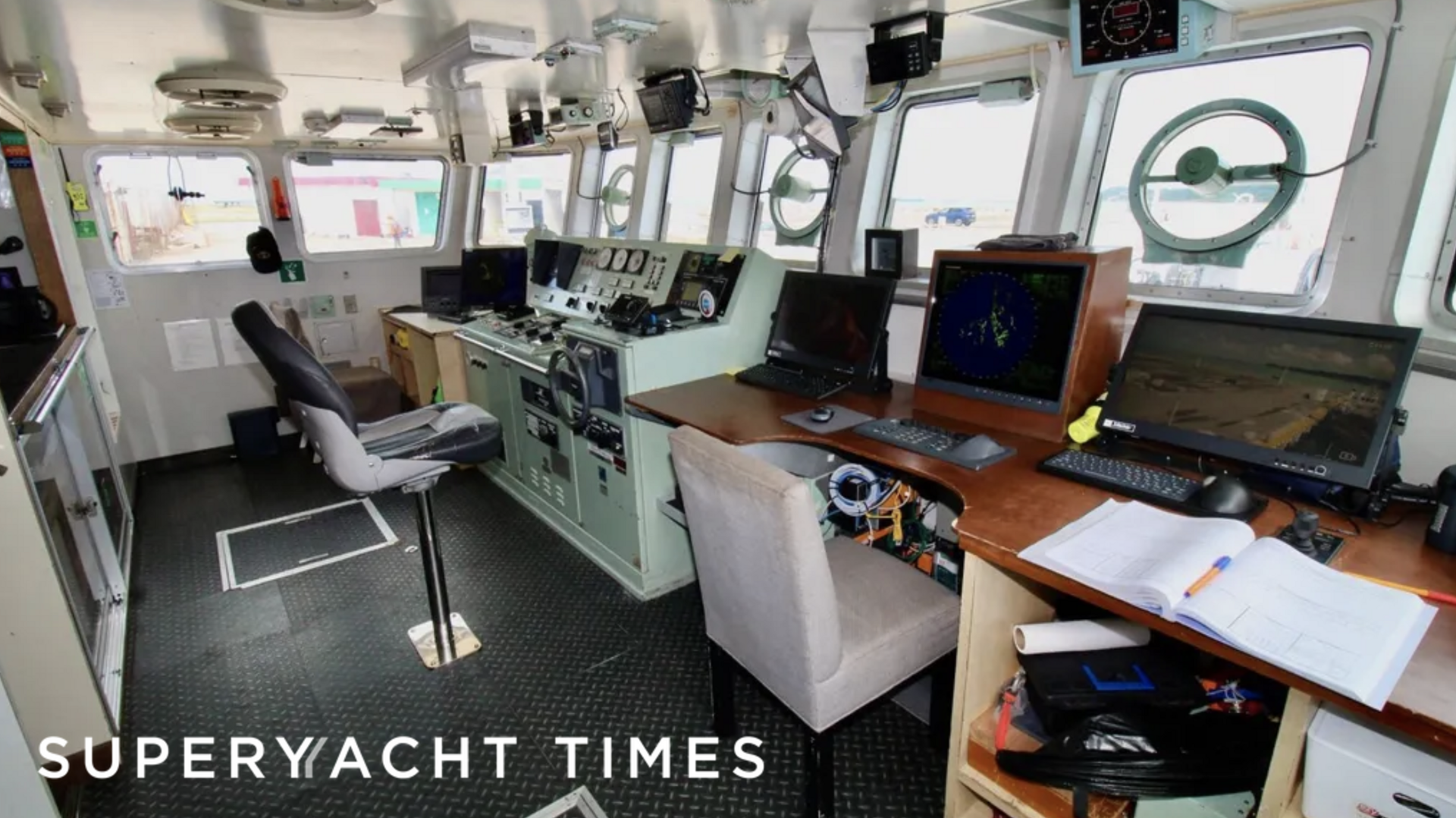 Sharkwater yacht wheelhouse