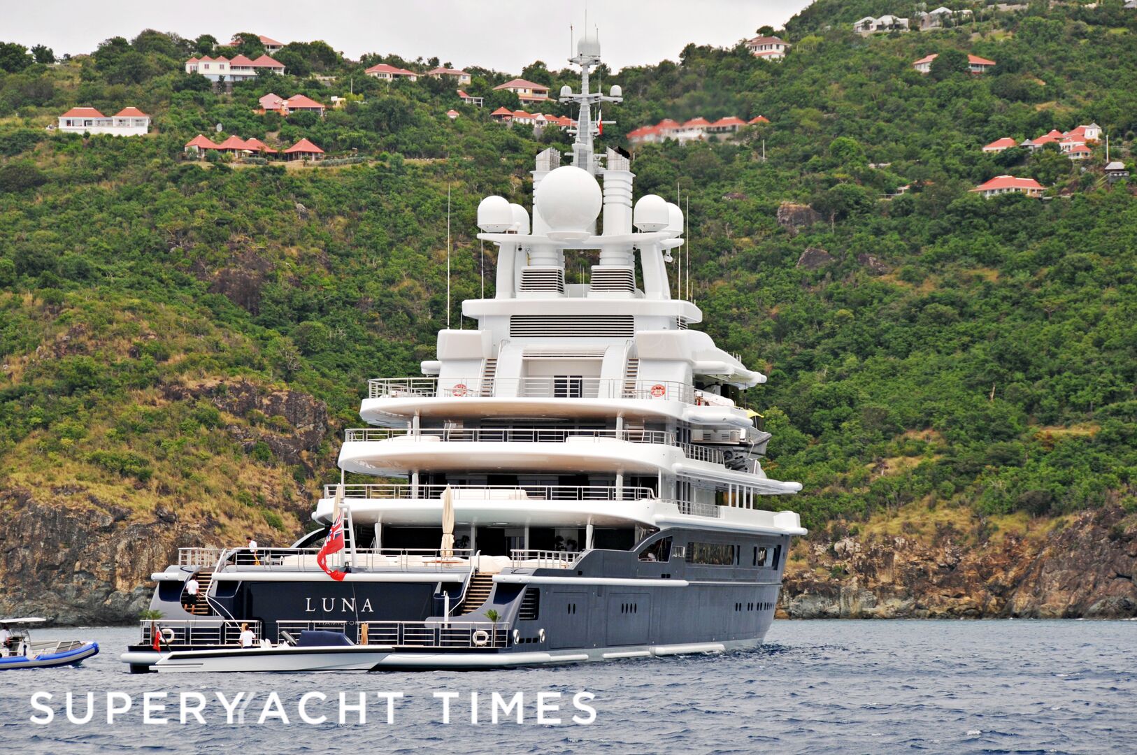 LUNA SEA / CAPACITY ∞ Luna | Superyacht Times