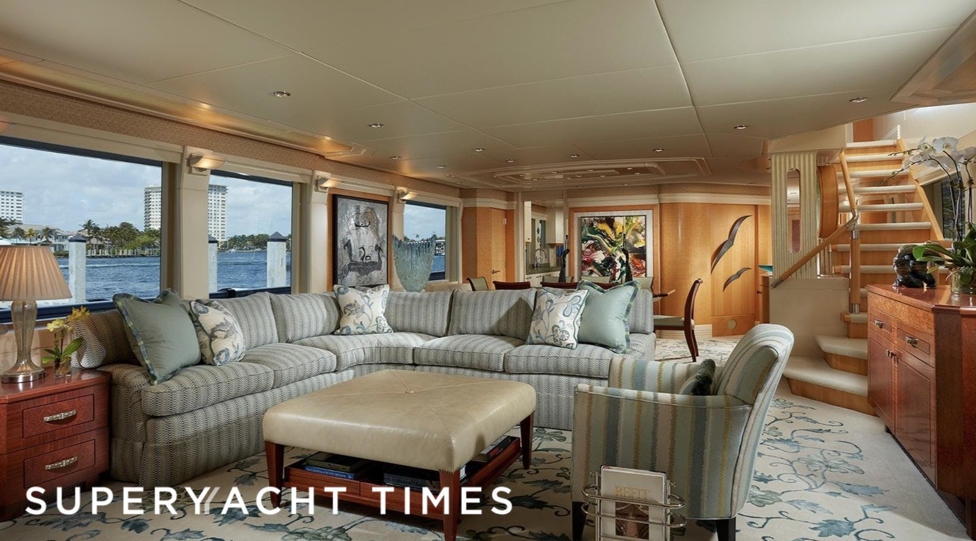 Ruffian yacht saloon